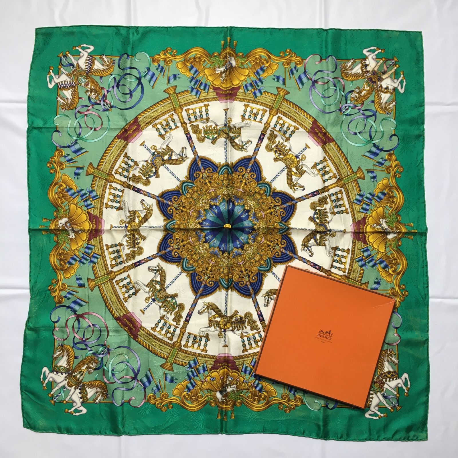 2505-72｜美品｜エルメス カレ 90 スカーフ シルク グリーン