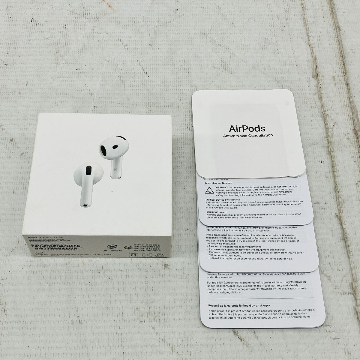 【美品】 AirPods 4 ANC搭載 MXP93J/A POKWY アクティブノイズキャンセリング搭載AirPods 4（MXP93J）/Apple