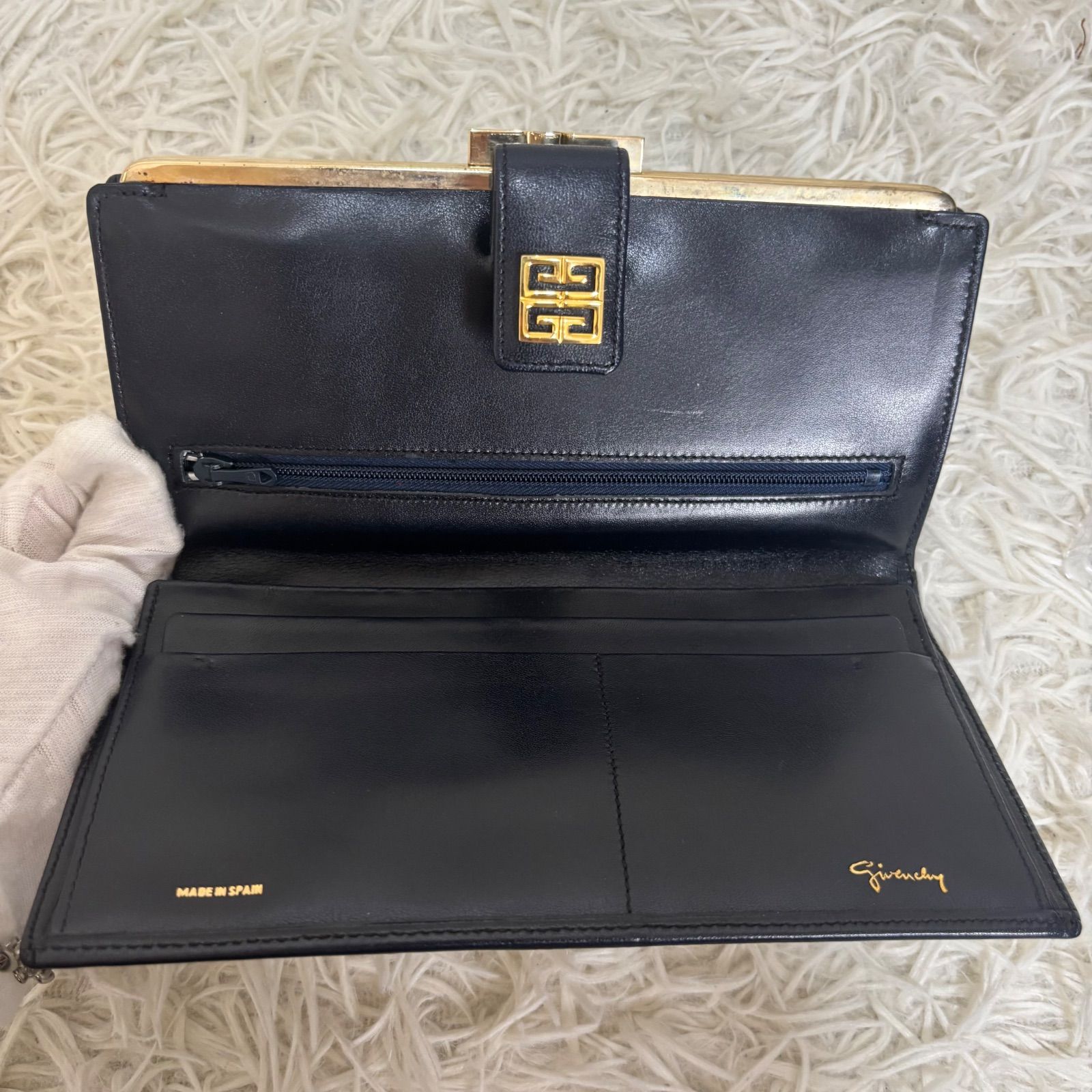 GIVENCHY 極美品✨ジバンシー 長財布 がま口 4G ネイビー ジバンシィ 極美品✨ジバンシー 長財布 がま口 4G ネイビー ジバンシィ