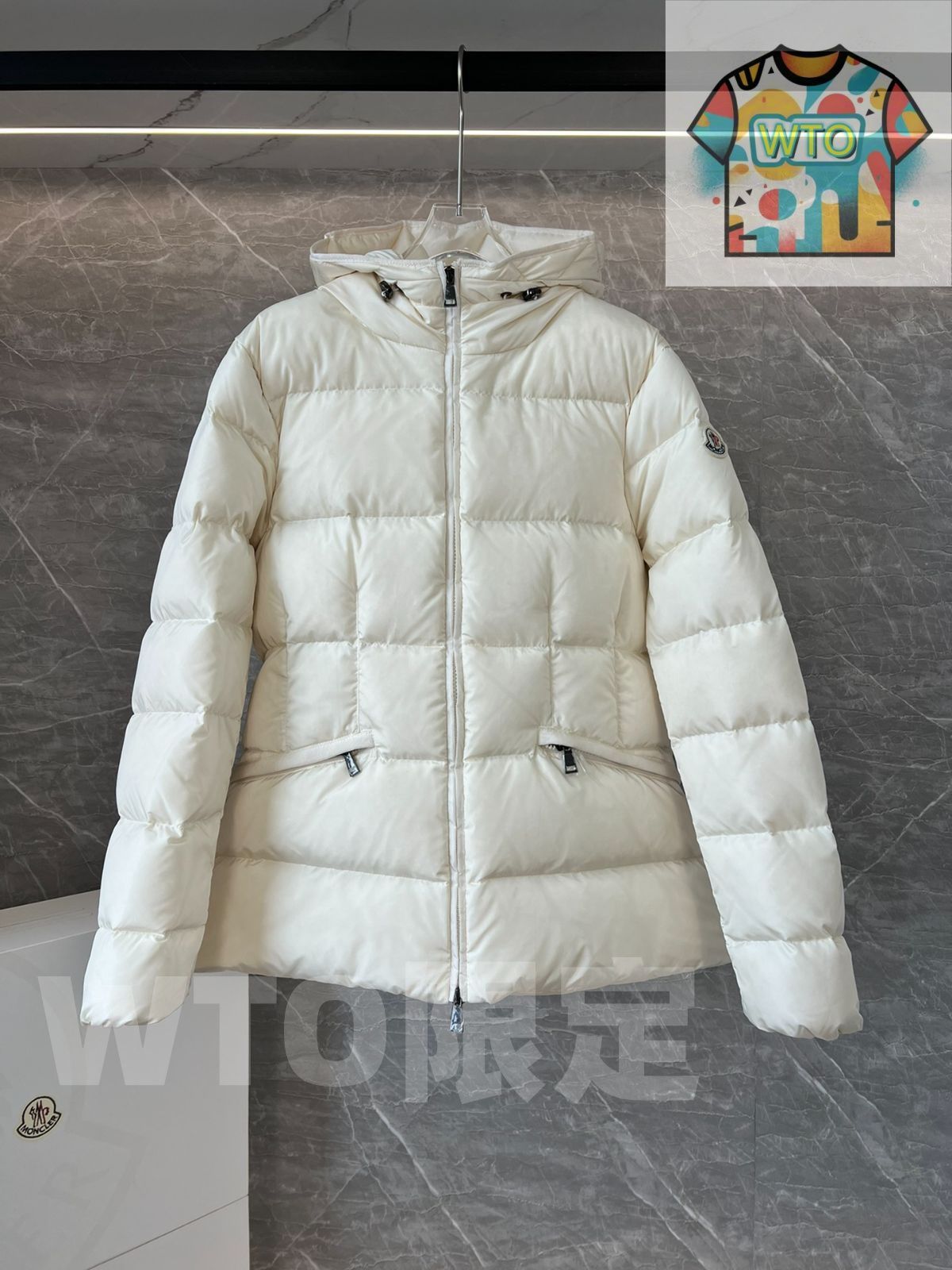 MONCLERモンクレール ミルクホワイト avoceショートレディース