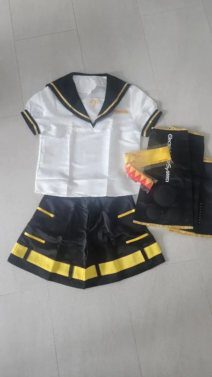 プロジェクトセカイ かがみねさん レン コスプレ 衣装