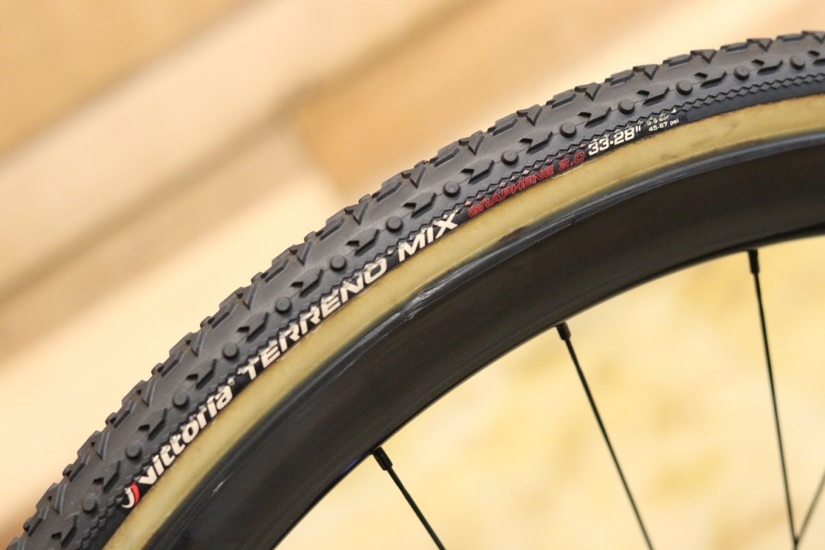 【直接引取限定】tuneハブ 手組カーボンホイール チューブラー チューン TUNE ハブ 手組ホイール DISC シマノ12/11S カーボン