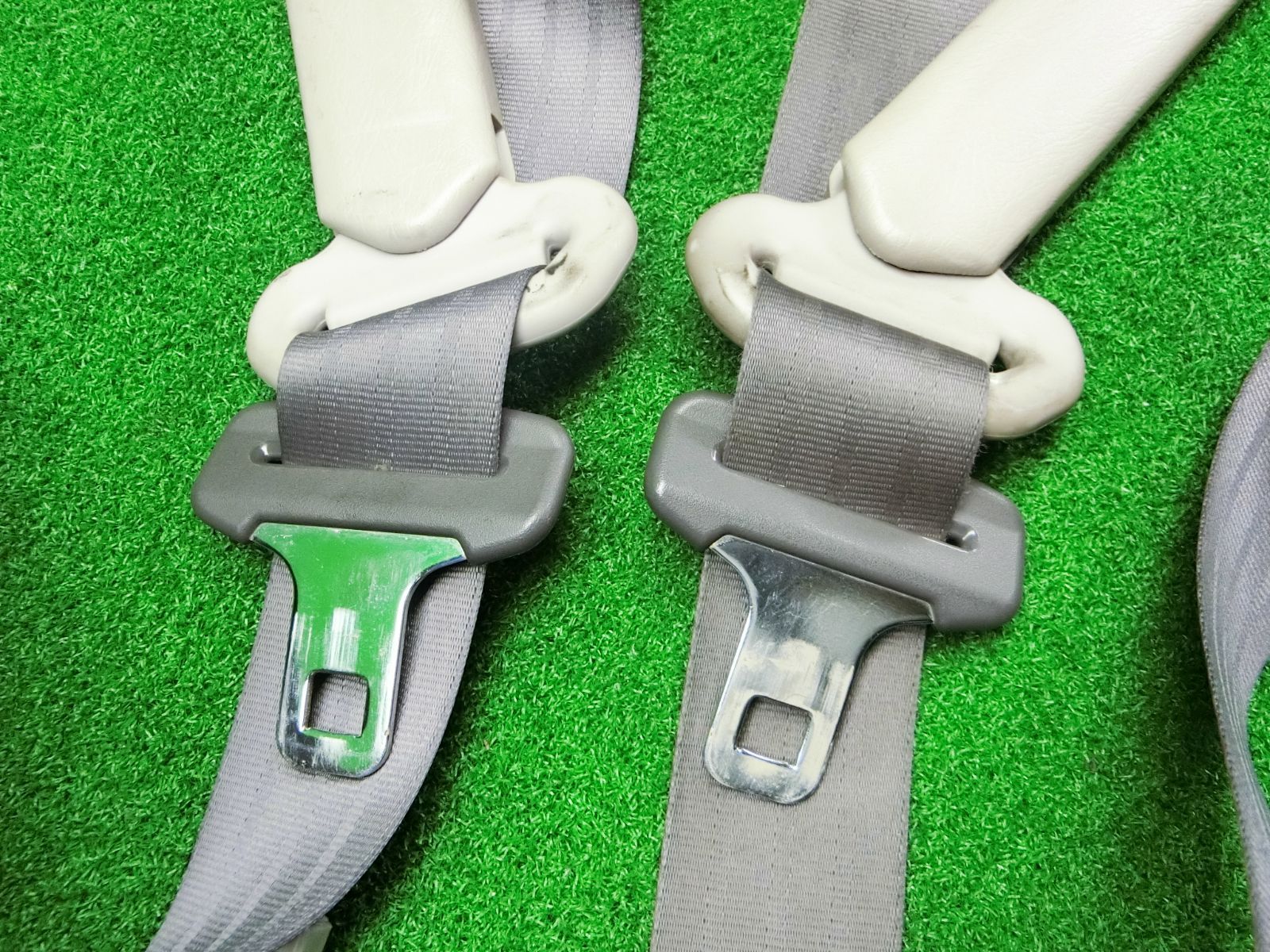 左右セット キャッチ