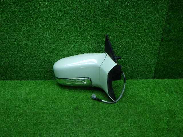 日産 E51 エルグランド 後期 右ドアミラー 210721102