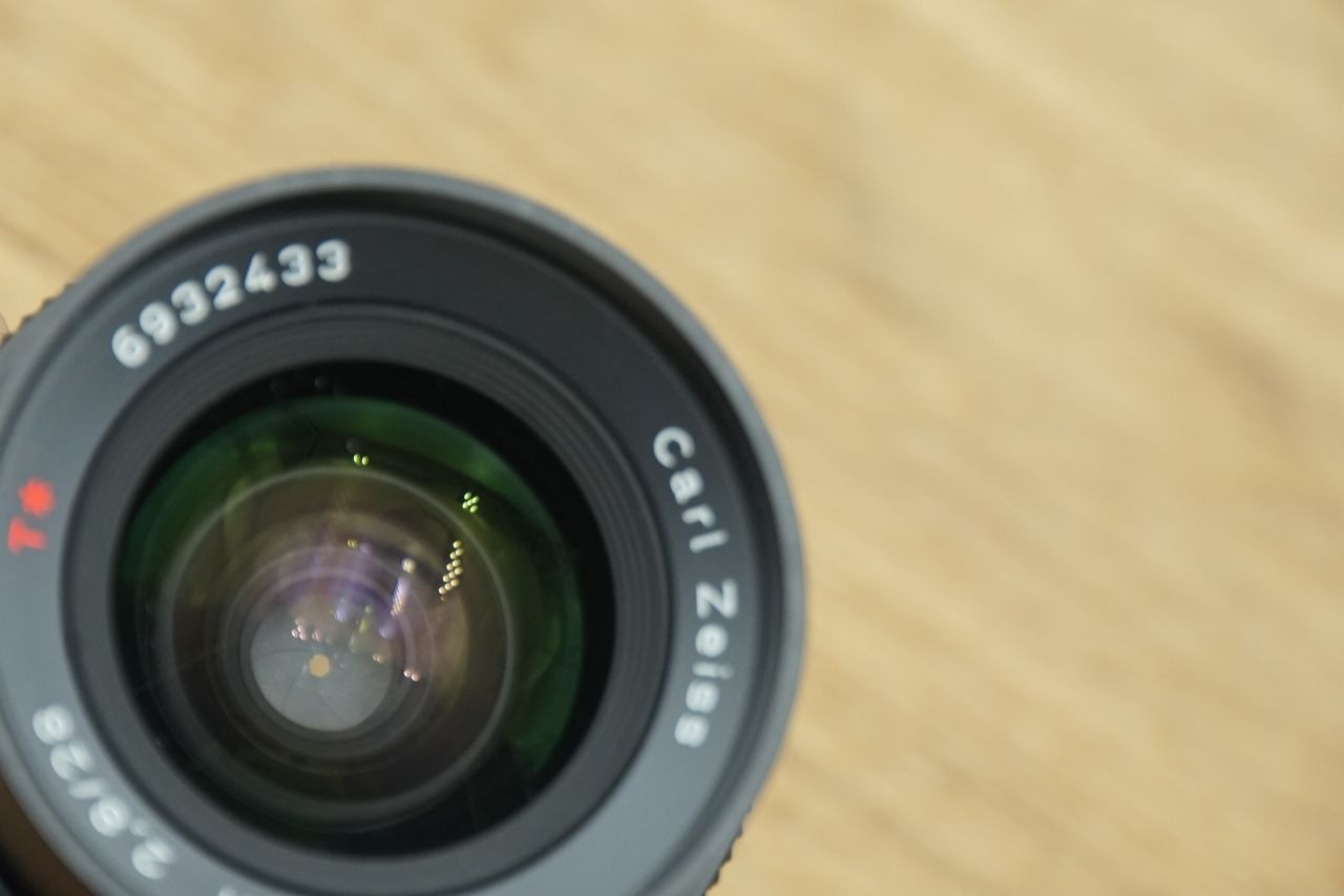 9526 美品 Carl Zeiss DISTAGON 28mm 2.8 9526 美品 Carl Zeiss DISTAGON 28mm 2.8 - メルカリ