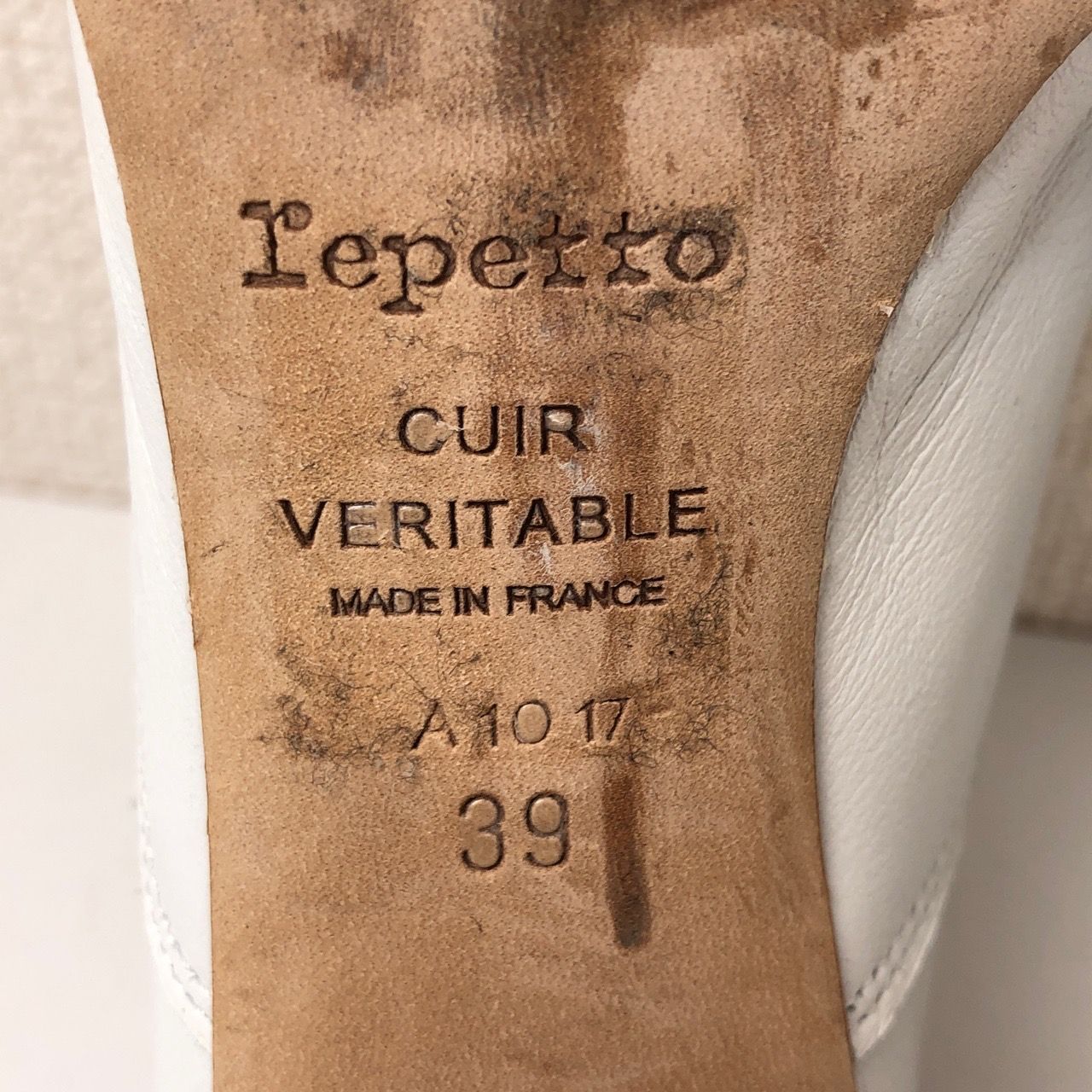 レースアップシューズ