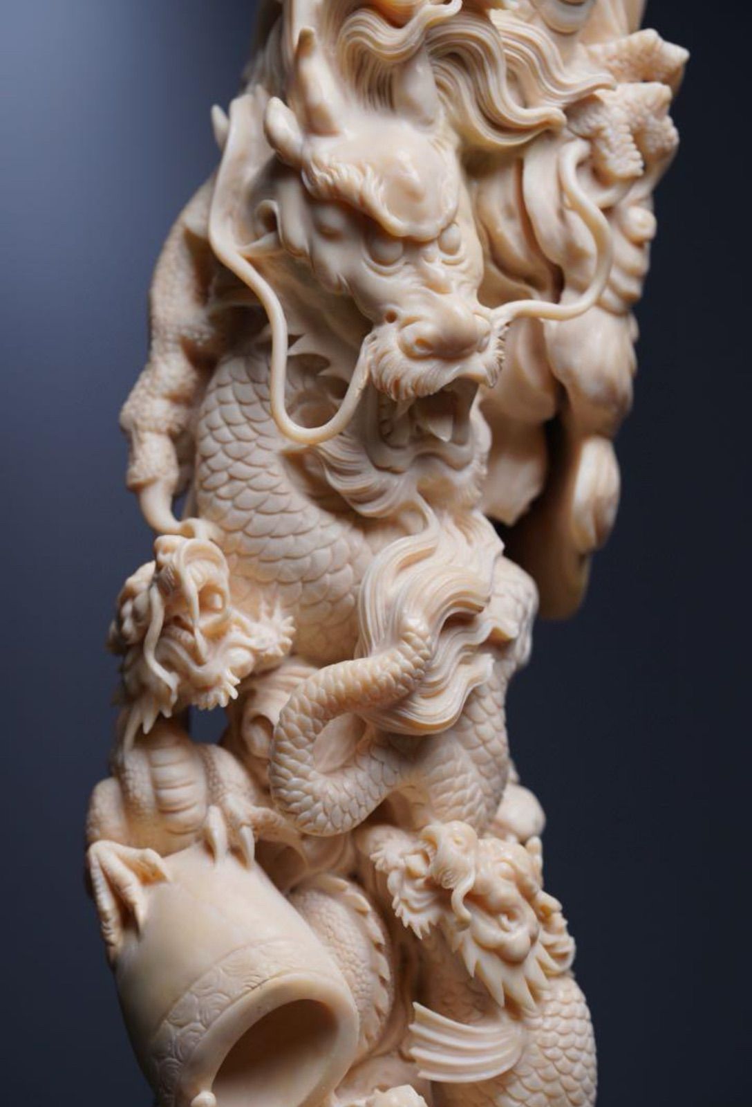 天然マンモス牙美しい手作り彫刻竜生九子 置物 天然マンモス牙美しい手作り彫刻竜生九子 置物 - メルカリ