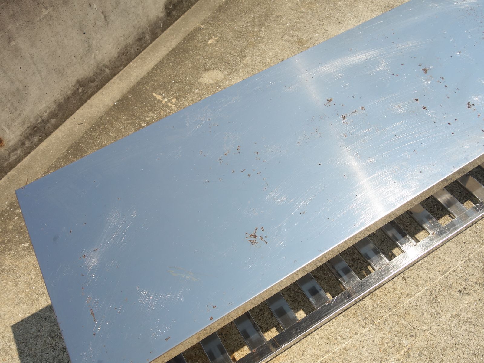 中古】M▽業務用 厨房 作業台 棚 ステンレス コンロ用 コンロ台