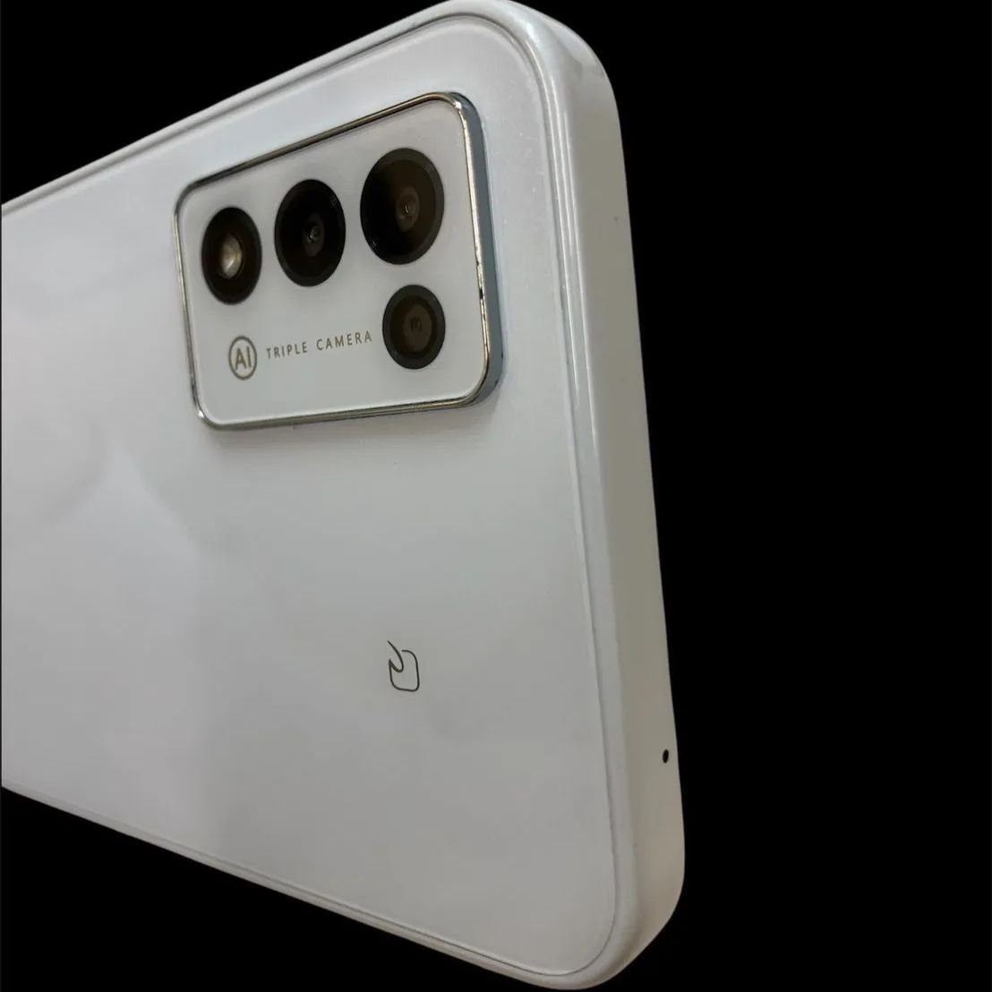 A202ZT トリプルカメラスマートフォン ワイモバイルのLibero 5G III A202ZTのレビュー！他社で使える