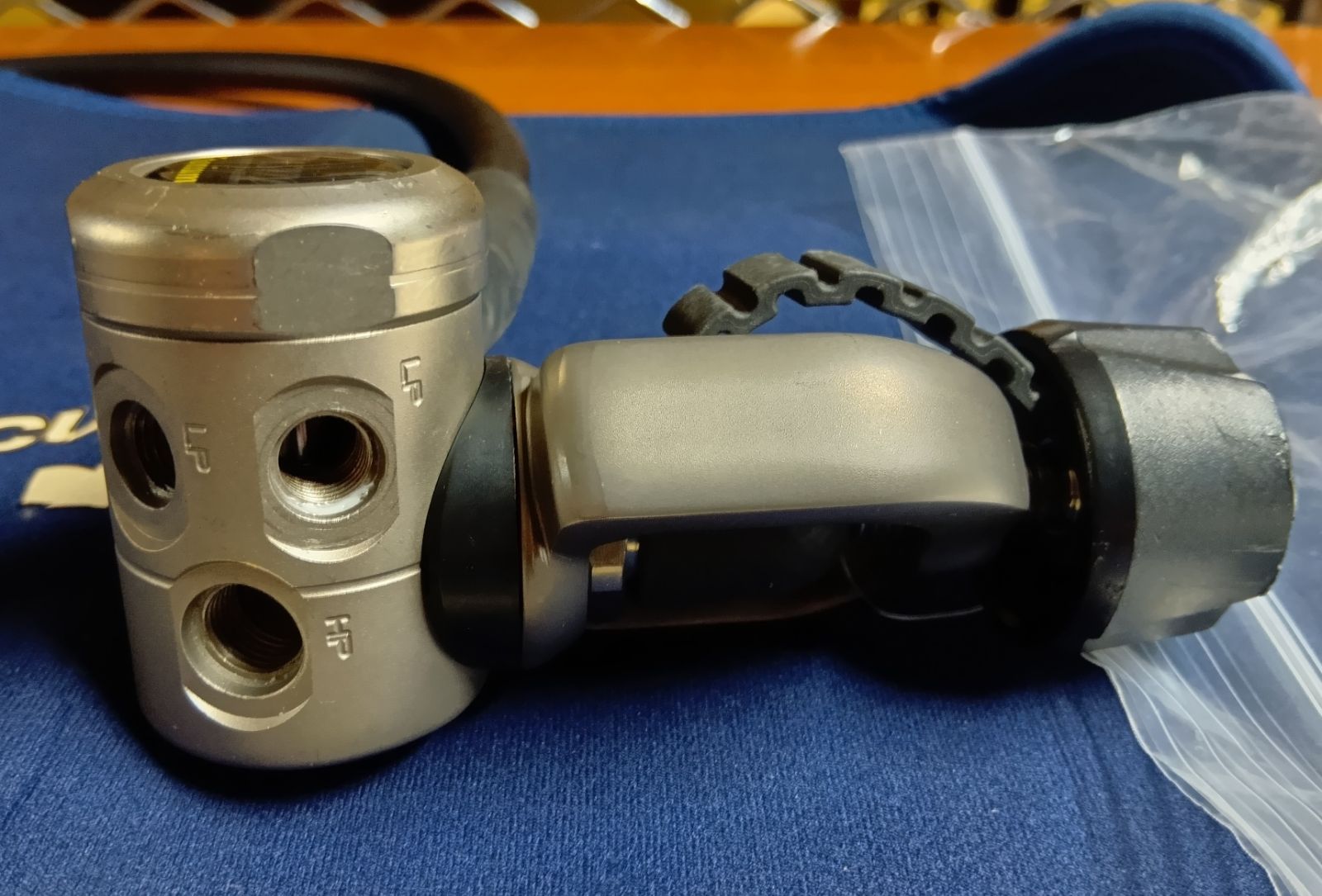 Bism RX2530 レギュレーター スパイラルフロー 中古② Bism RX2530 レギュレーター スパイラルフロー 中古② - メルカリ