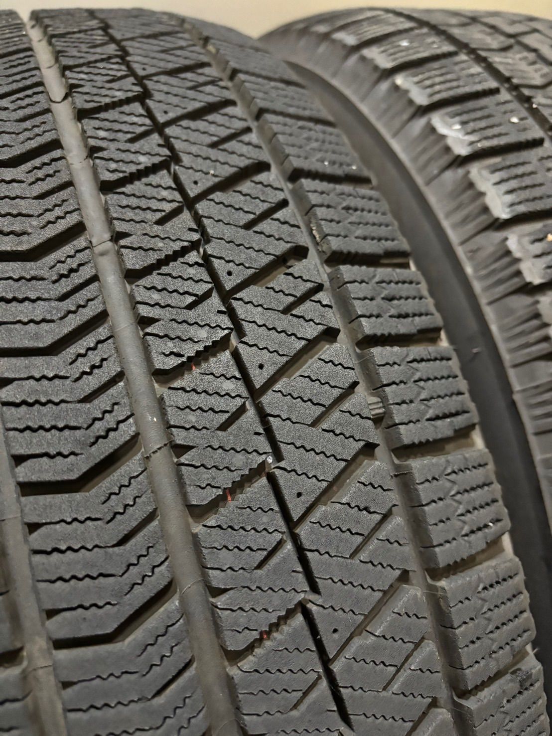 195|65R15 BRIDGESTONE|VRX2 23年製 スタッドレス 4本 ブリヂストン ブリザック ノア ヴォクシー プリウス 4-K333 FFCRYSTALESIA_COM