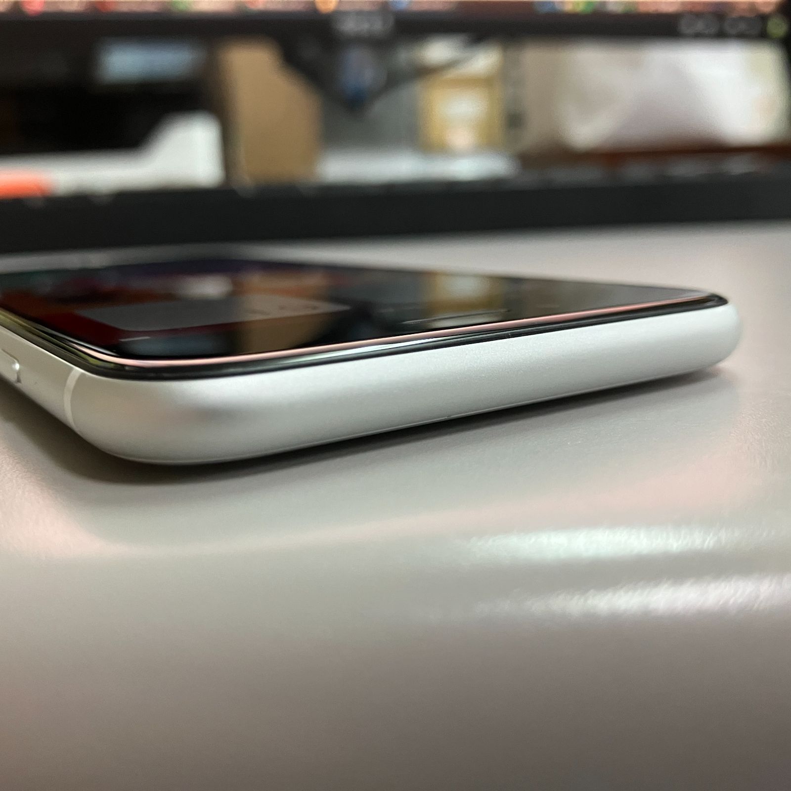 iPhone SE(第2世代) SE2 64GB ホワイト SIMロック解除済み No.69 iPhone SE(第2世代) SE2 64GB ホワイト SIMロック解除済み No.69