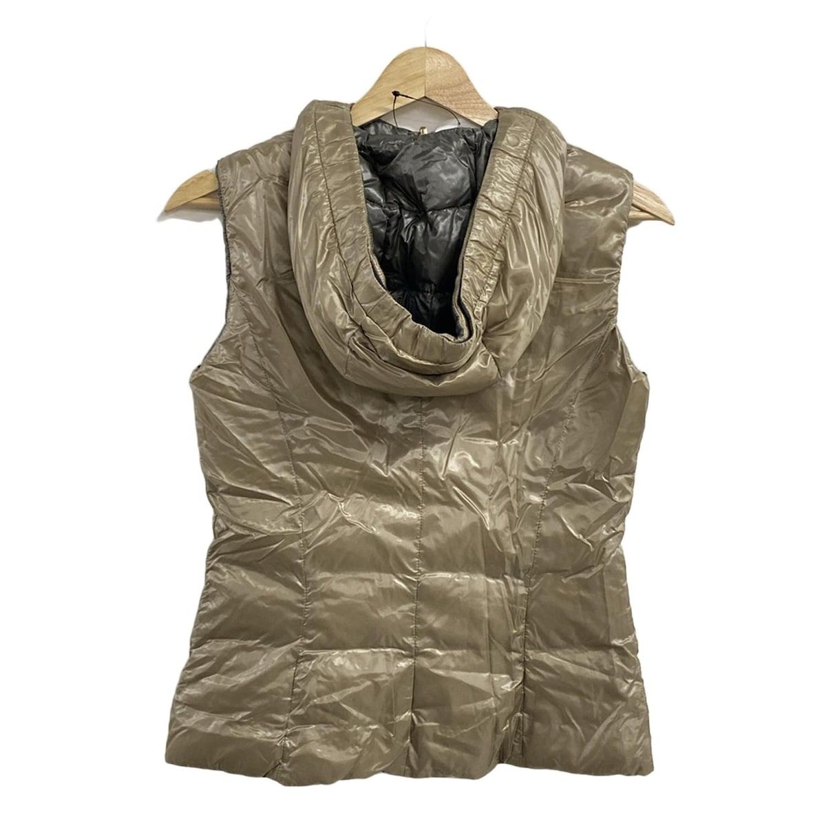 HERNO ヘルノ ダウンベスト サイズ38 S レディース - ベージュ リバーシブル ジップアップ 春 秋