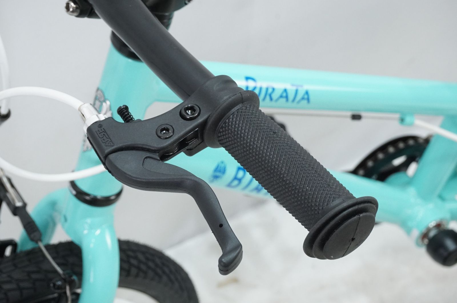 BIANCHI 「ビアンキ」 PIRATA16 2022年モデル 16インチ キッズバイク 
