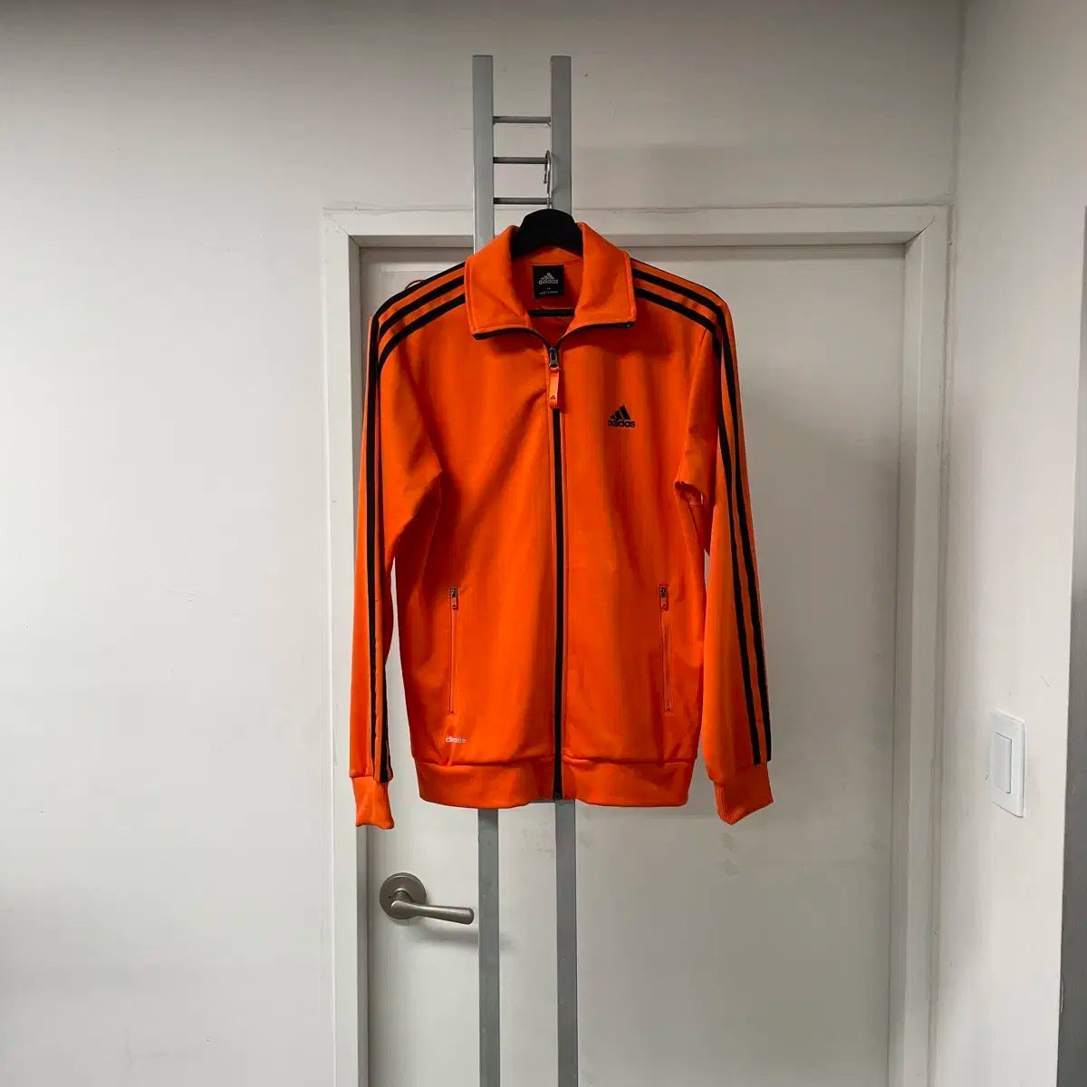 雷市場（ポンジャン）商品韓国直送】 adidas(アディダス) 3本線 ジップ  