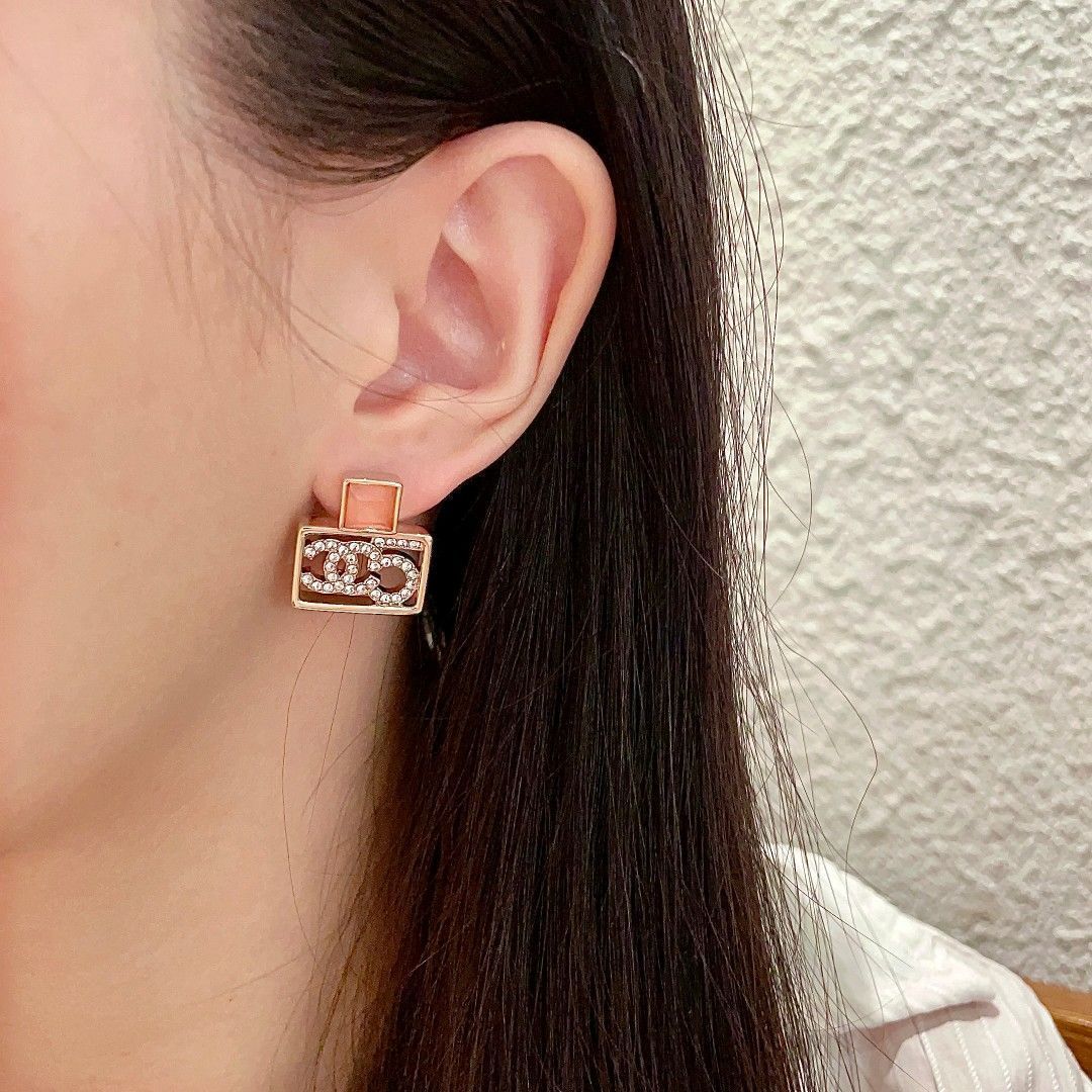 【CHANEL】★Vintage★SQUARE EARRINGS スクエア ピアス Vintage Chanel 24K Gold Plated CC Square Pearl Earrings