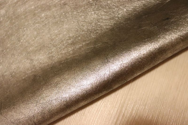 シルバー 156ds コンビヌメ革 牛革 イタリア レザー 箔貼り加工 はぎれ 一枚革 レザークラフト 革 皮 本革 diy 生地 材料 NEXPOTALLINN_EU