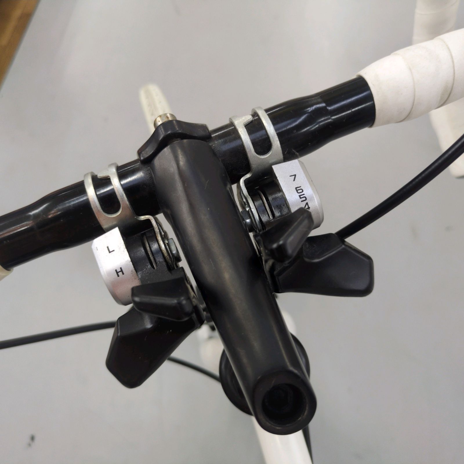 J022 ☆多少使用感☆ロードバイク☆Grandir☆3×7段☆700✕28C