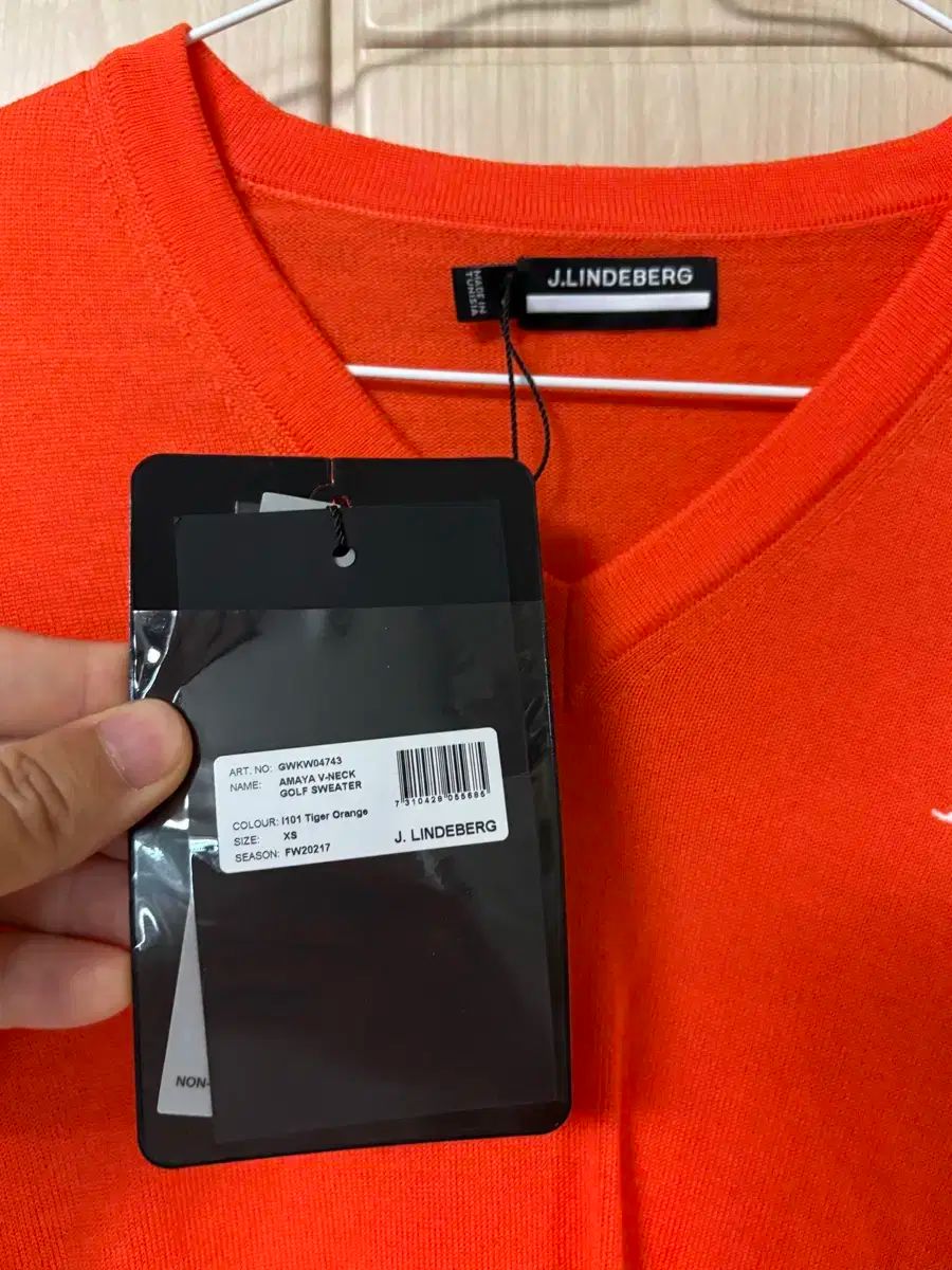 J.LINDEBERG J.リンドバーグ レディース Vネック ニット