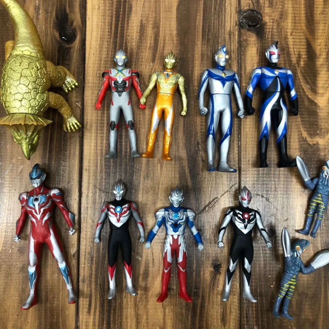 ウルトラマン　怪獣ソフビ　まとめ売り 11体まとめ売り ウルトラマン 怪獣 ソフビ 光の超戦士シリーズ まとめ売り 11体