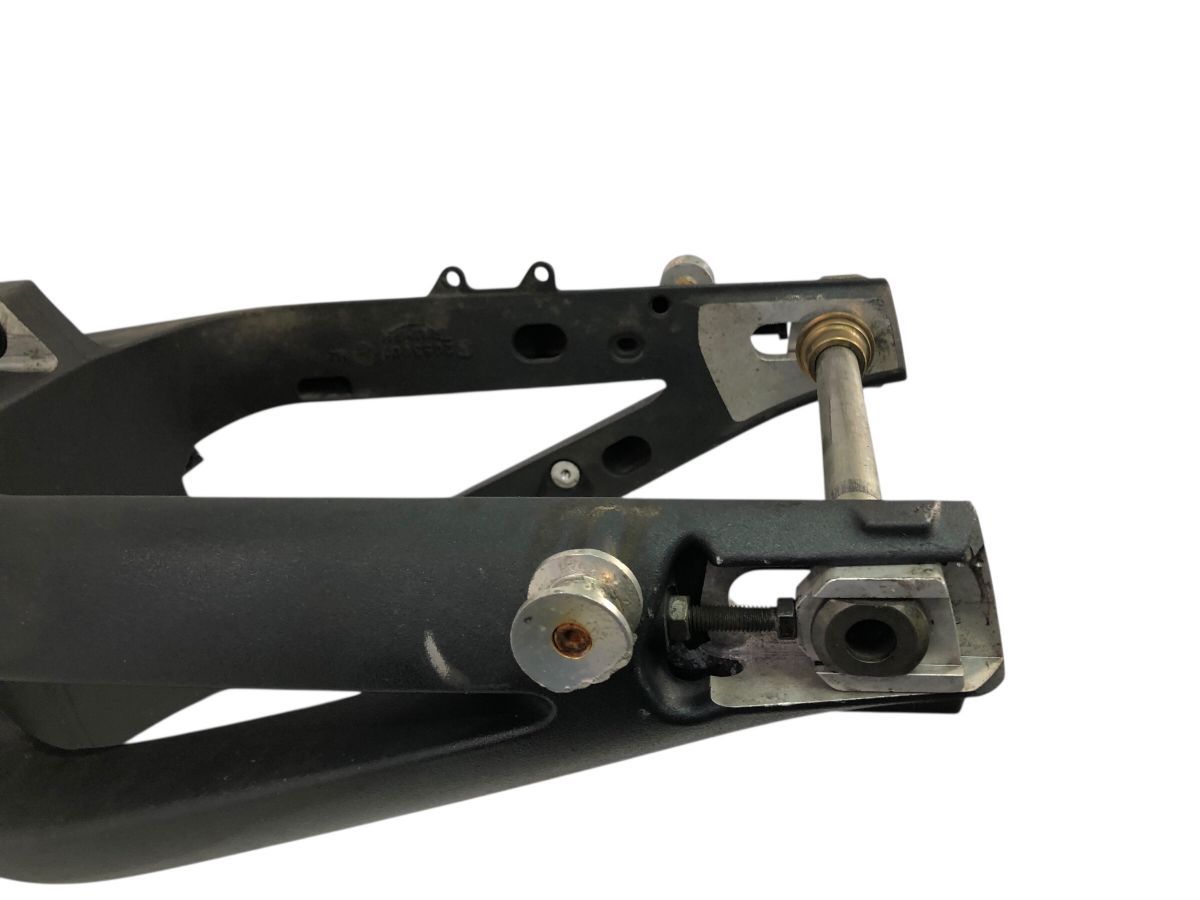 【正規品販売】 トライアンフ ストリートトリプルR 08-12 スイングアーム ベアリング固着無し 補修 流用 ストックパーツにも 2736-M5295 特別