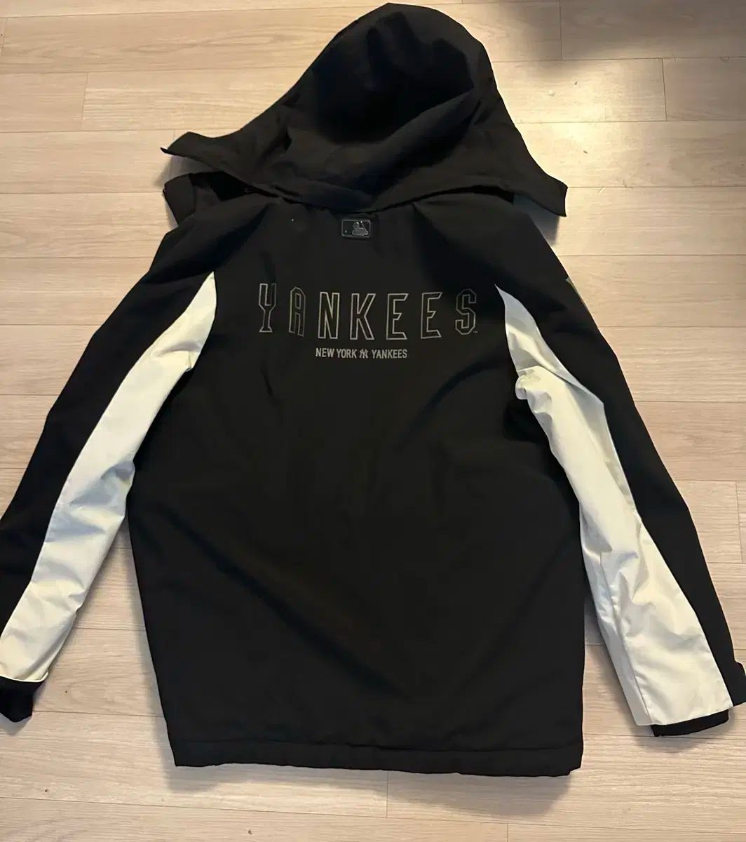 MLBキッズ 155サイズ ボードアウター 一般アウター活用