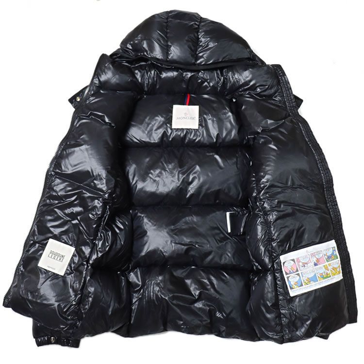 MONCLER ブラックダウンジャケット ショート丈　フード付き モンクレール MONCLER ダウン ダウンジャケット レディース