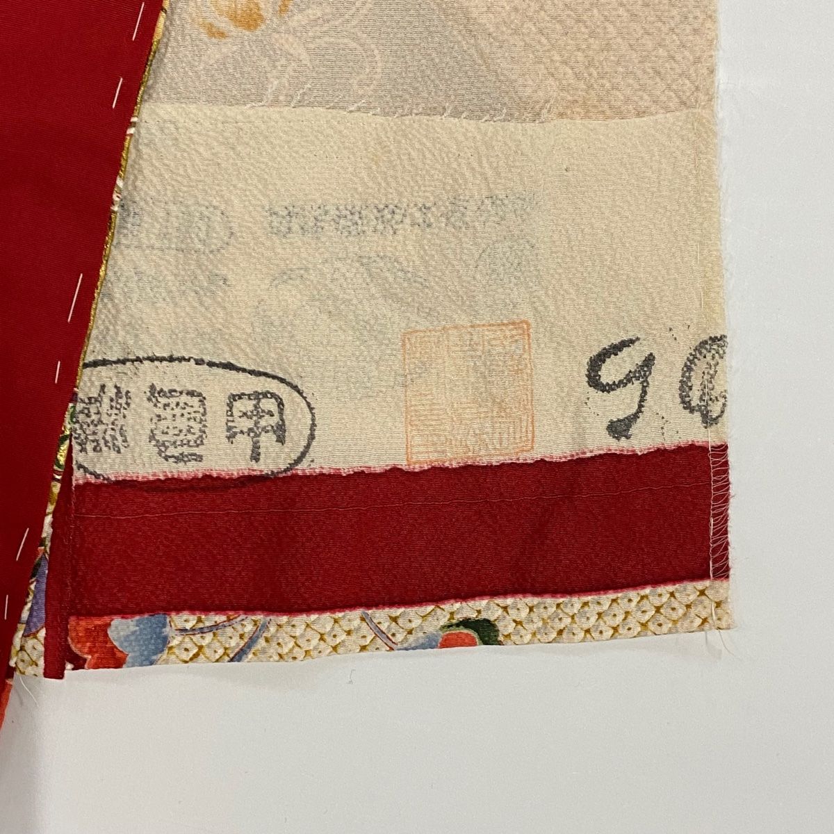 振袖 身丈180cm 裄丈69cm 未仕立て 仮絵羽 鳥 花唐草 金彩 ぼかし 赤  