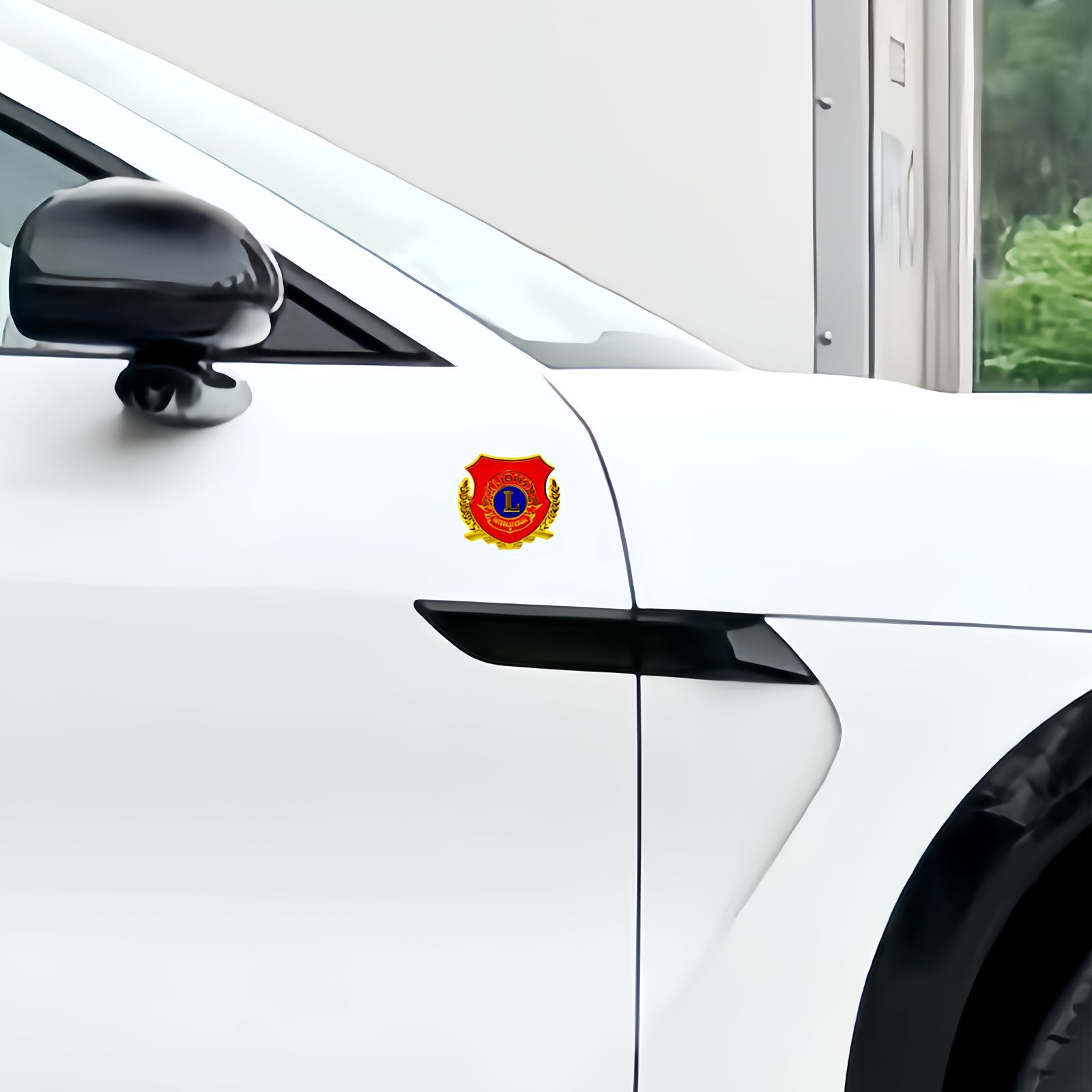 カーエンブレム ライオンズクラブ L 金属 ロゴ ステッカー 車用 5.4cm 