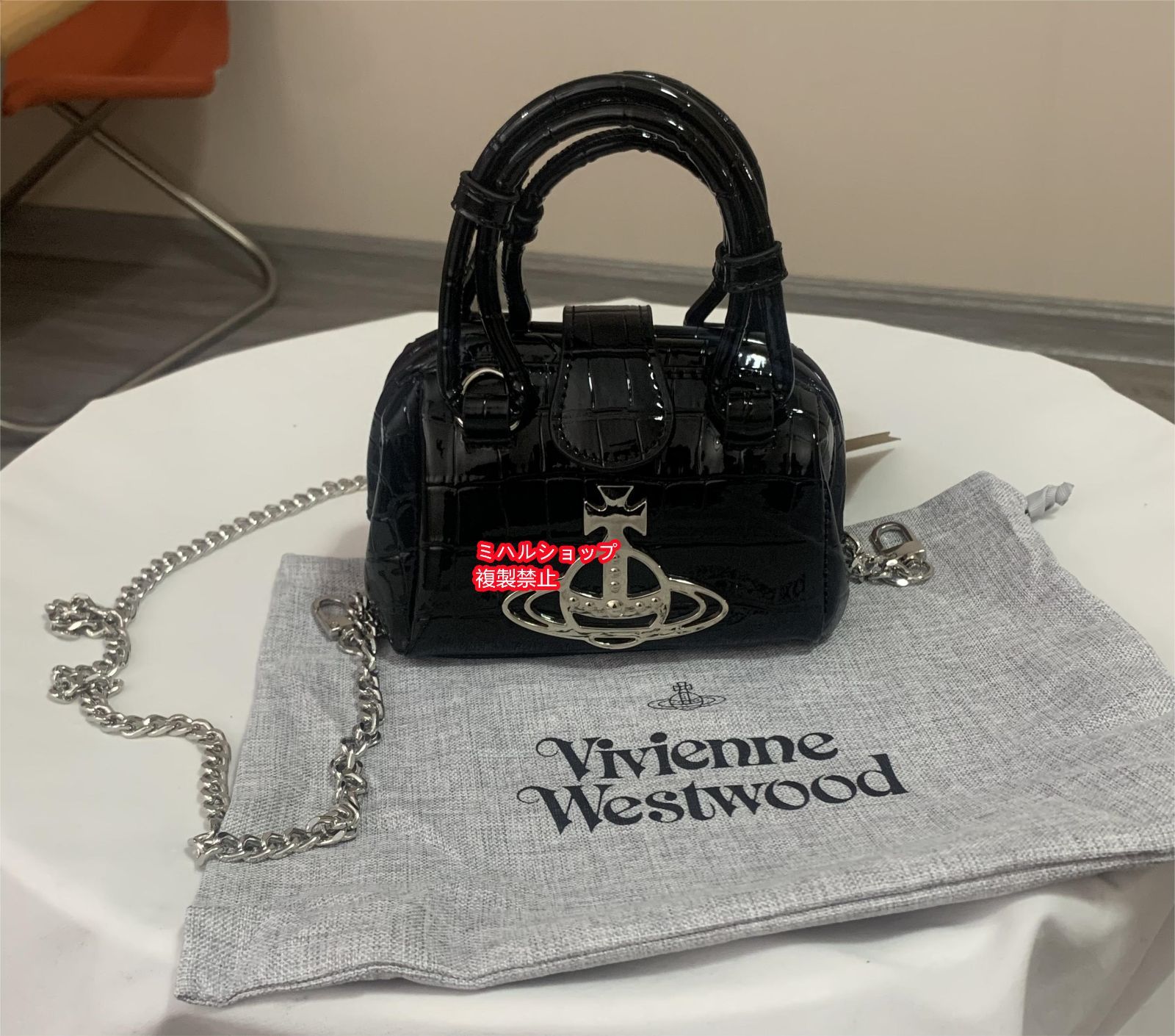 値下！ Vivienne Westwood ヴィヴィアンウエストウッド ミニショルダー