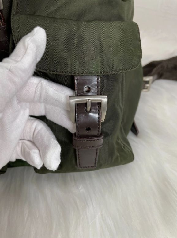 Prada プラダ ナイロン バックパック リュック 巾着 三角ロゴ