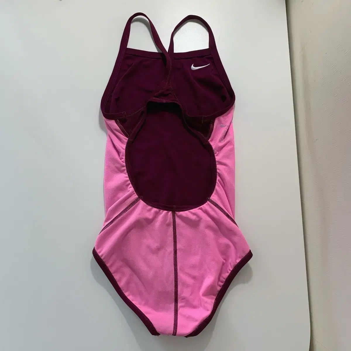 新品タグ付き UN3D アンスリード バックストラップオールインワン 水着