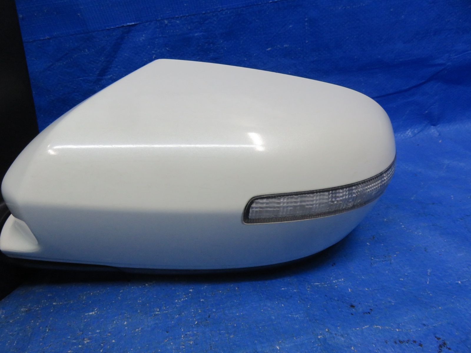 RR3 エリシオン 純正 ウインカー付き ドアミラー 左 サイドミラー ミラー NH623M 11ピン RR1 RR2 送料B区分 P934 エリシオン RR1 RR2 RR3 RR4 RR5 RR6 ウインカー付 ドアミラー