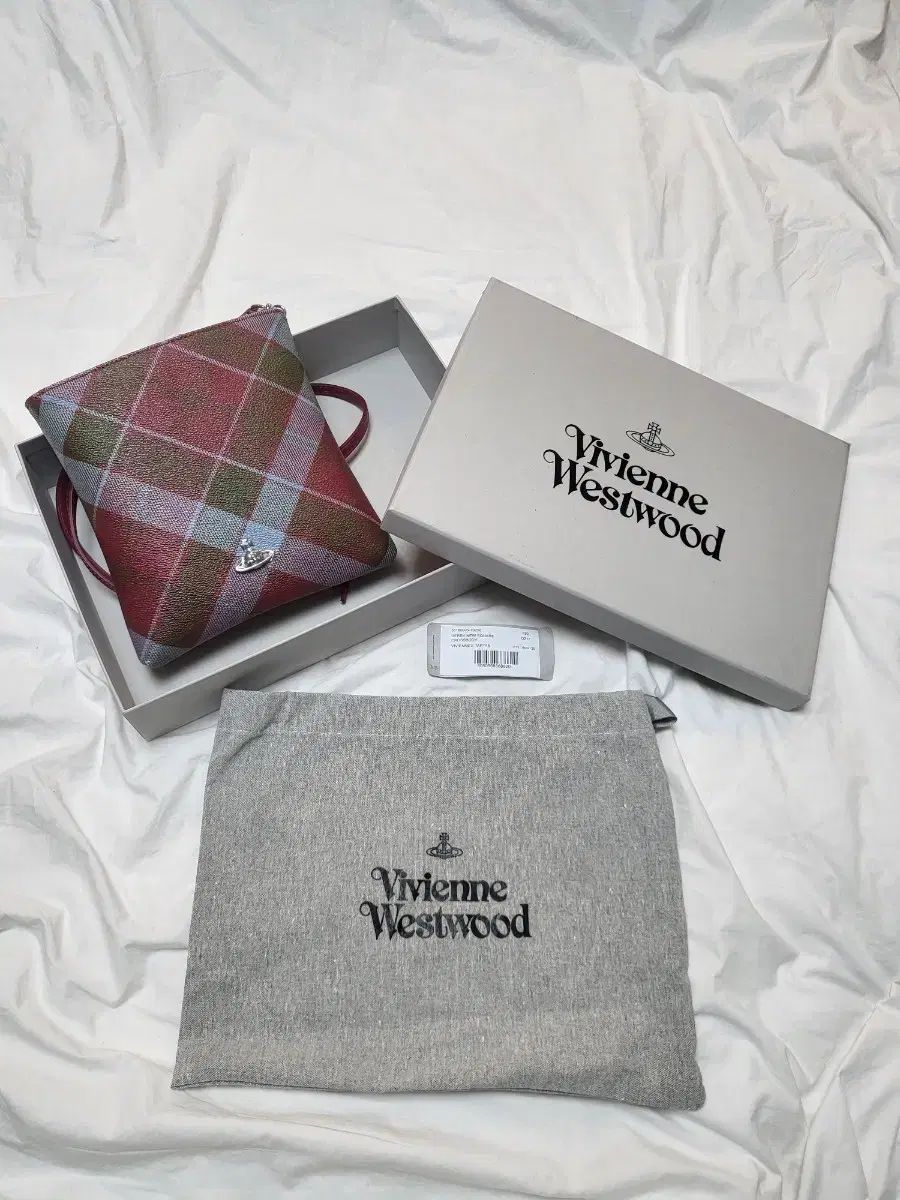 ヴィヴィアン ウエストウッド ドビースクエア クロスバッグ