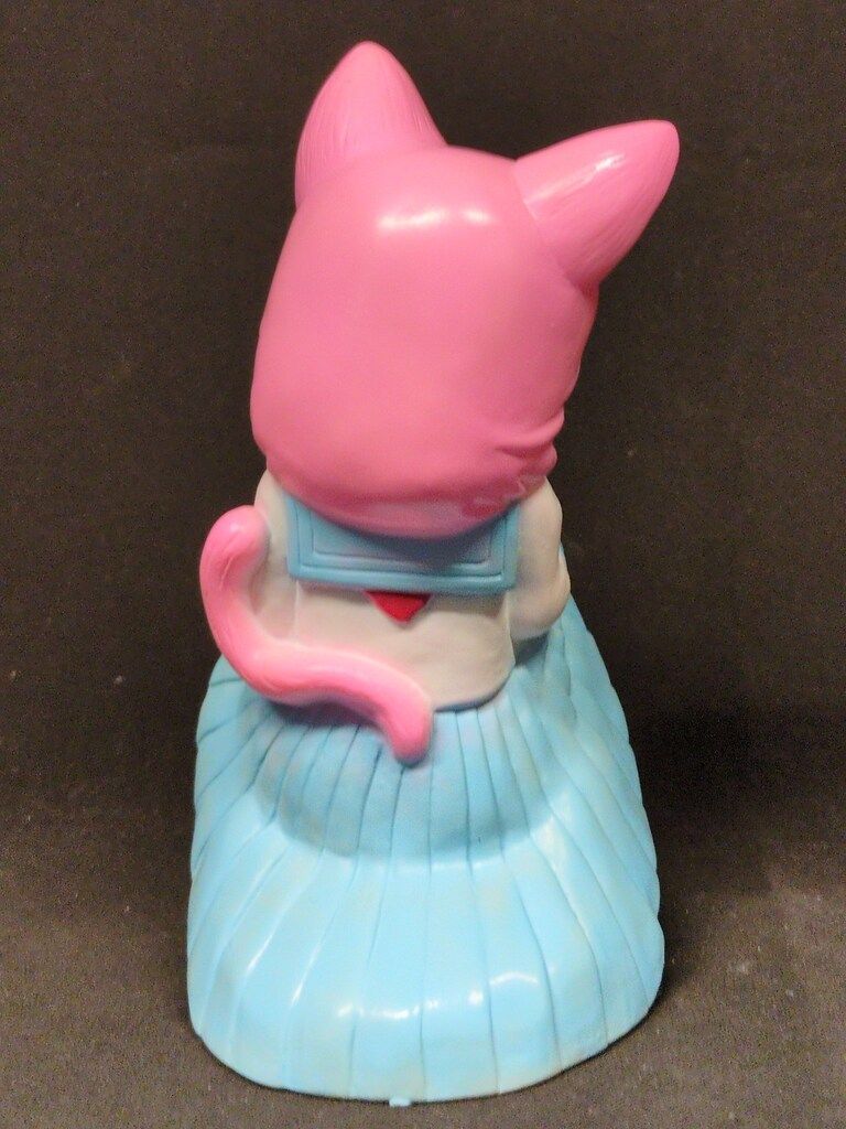 ピンクトイズ ナウい大人の桃色玩具 セーラー猫 肌色成型/ピンク髪