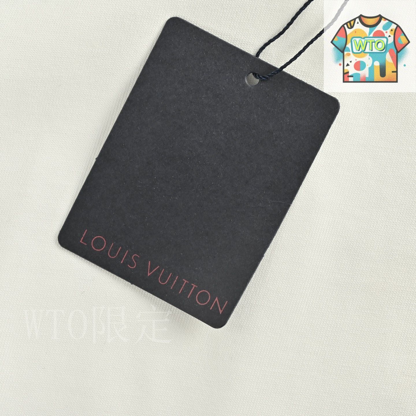 LOUIS VUITTON ワンピース 半袖 サイドロゴ ブラック 希少サイズ 今日WTO】Louis Vuitton / ルイ・ヴィトン 25SS 全幅ロゴ刺繍
