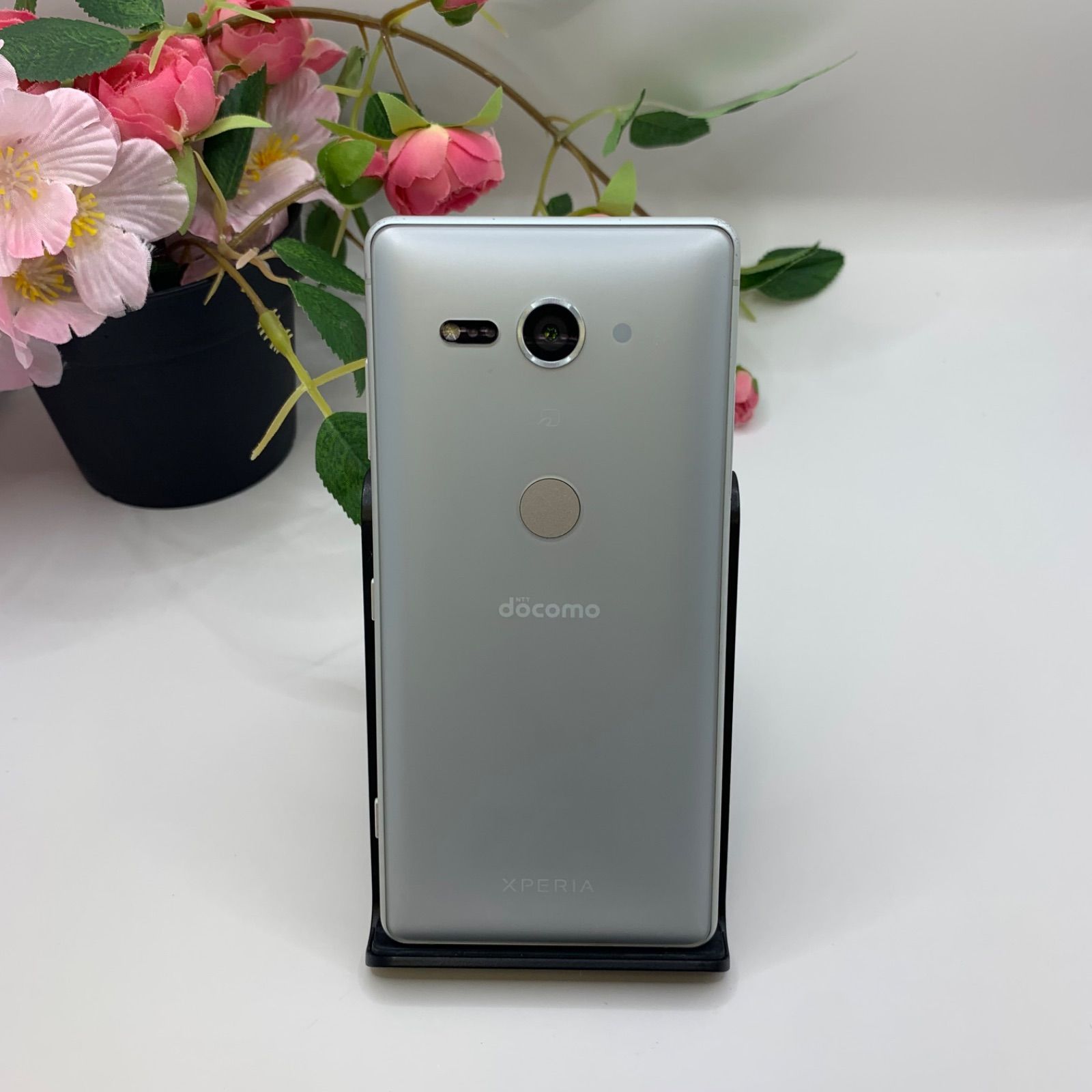 中古Xperia XZ2Compact SO-05K ドコモ版解除済SIMフリー - メルカリ