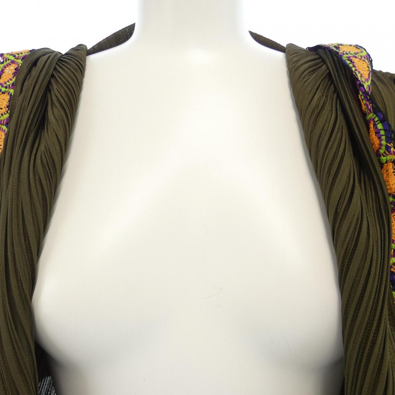 プリーツプリーズ PLEATS