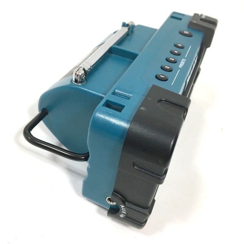10.8V