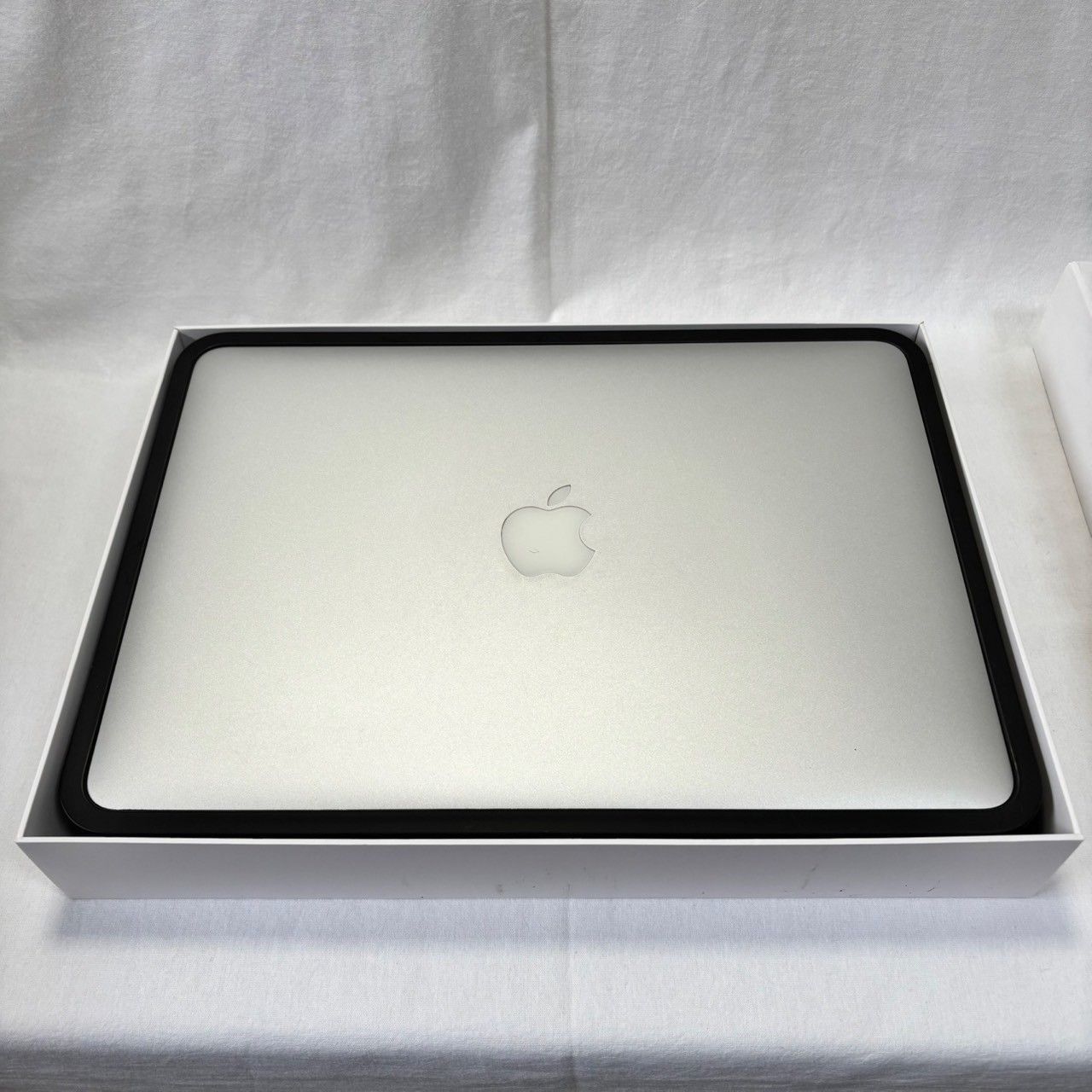 現状品】Apple MacBook Air 13インチ 2012 i5/ MD231J/A/No,125 - メルカリ