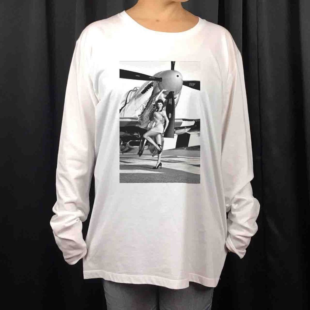 DIESEL クロップド長袖Tシャツ　Sサイズ DIESEL クロップド長袖Tシャツ Sサイズ DIESEL クロップド長袖Tシャツ