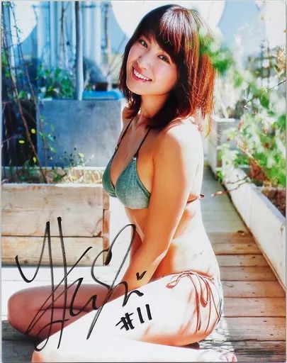 【新品】久松郁実　直筆サイン入り写真パネル 中古】小物(女性) 久松郁実 直筆サイン入り写真パネル B.L.T.