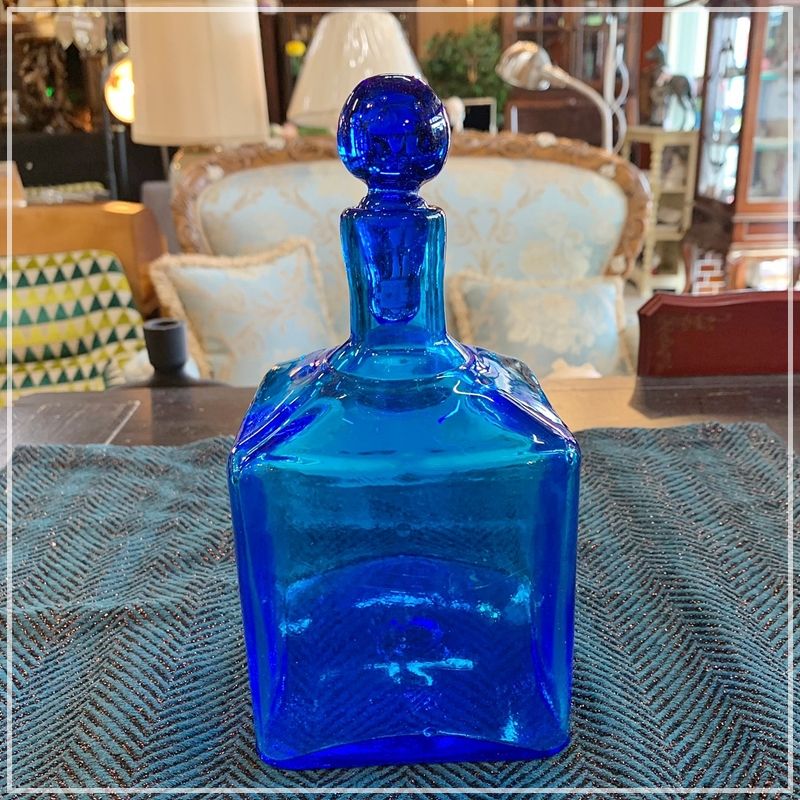 レトロ ブルー ボトル 瓶 アンティーク カラーガラス 蓋つき 藍色 紺 