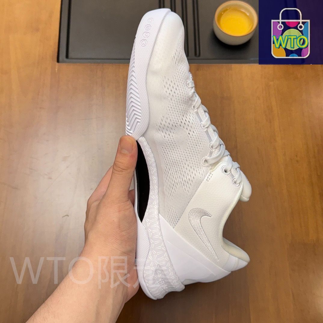 【未使用】KOBE8プロトロ（23cm） 箱付き 大特価???即購入??新品箱付 未使用 NIKE KOBE 8 PROTRO HALO