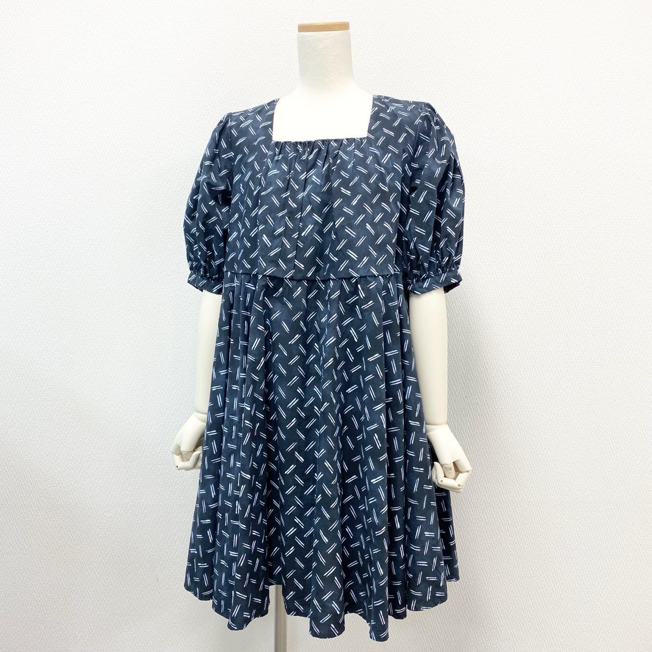 18j17 Merlette マーレット スクエアネック チュニックワンピース フ ワンピース 総柄プリント パフスリーブ 五分袖 XS ネイビー コットンu02t