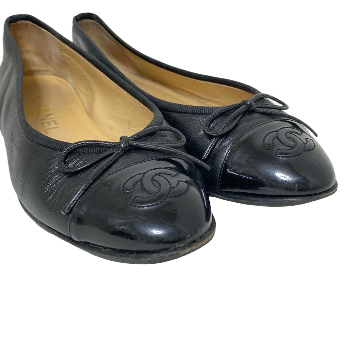 フラットシューズ