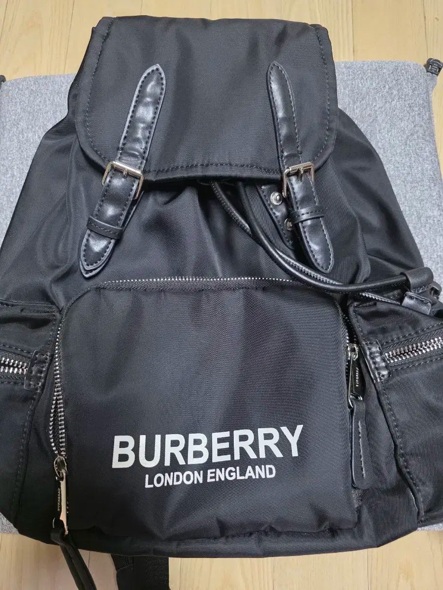 burberry/バーバリー通販 | ナイロン バックパック【送料無料】 | 三越