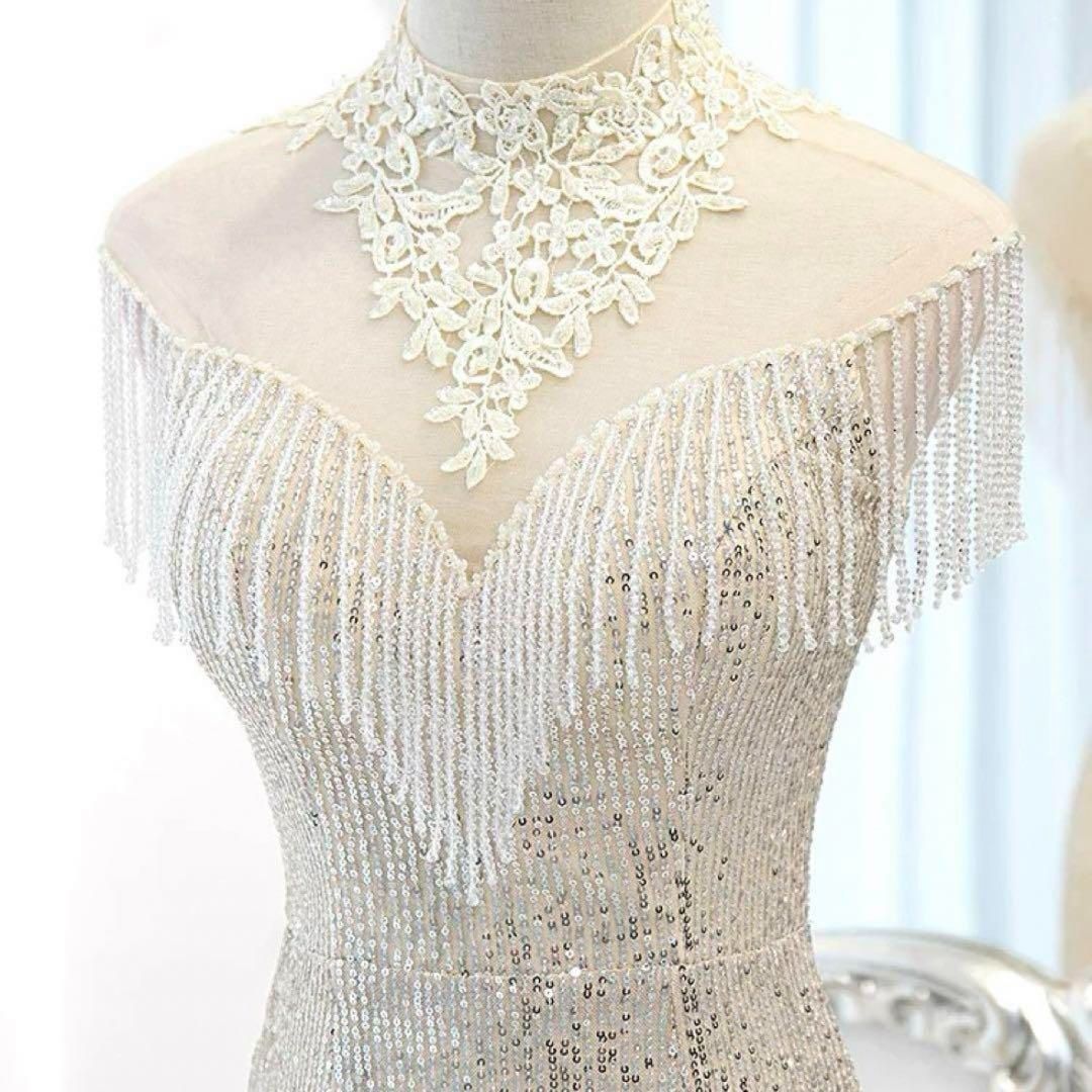 お花のデザインが ビジューにスパンコールが美しいドレス