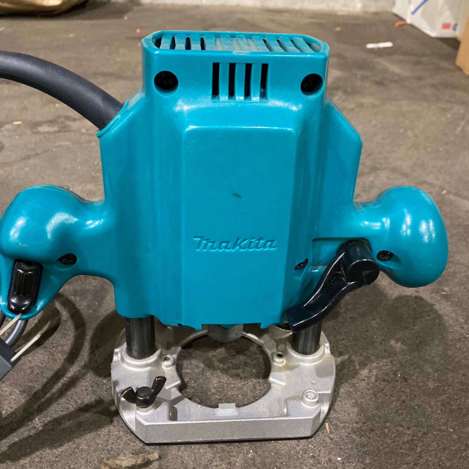 KWB】makita マキタ ルーター 3620A - メルカリ