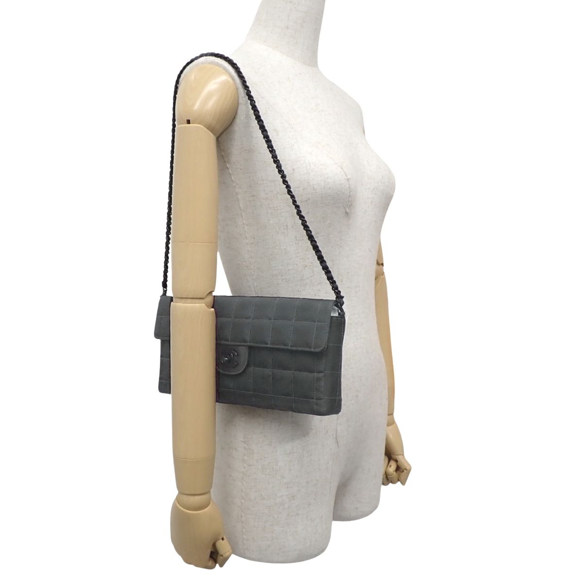 【レア超美品❗✨】シャネル　ニュートラベルライン ショルダーバッグ　ココマーク バイセル公式】シャネル ニュートラベルライン ショルダーバッグ